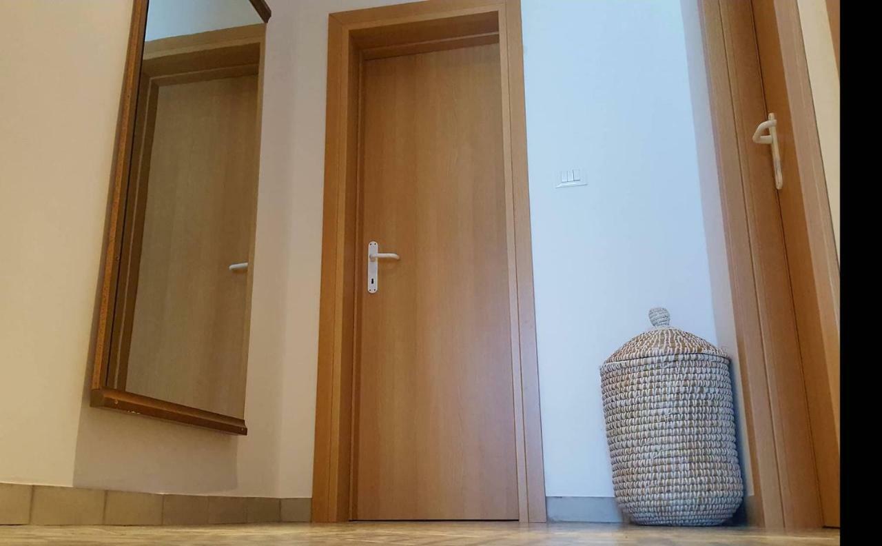 Beach House Bassi Rijeka Exterior photo
